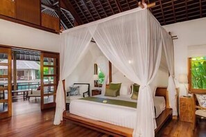 6 chambres, coffre-fort, bureau, fer et planche Ă repasser