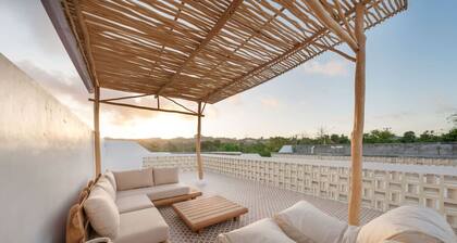 Sira Rosa Villa 2BR with Rooftop Oasis