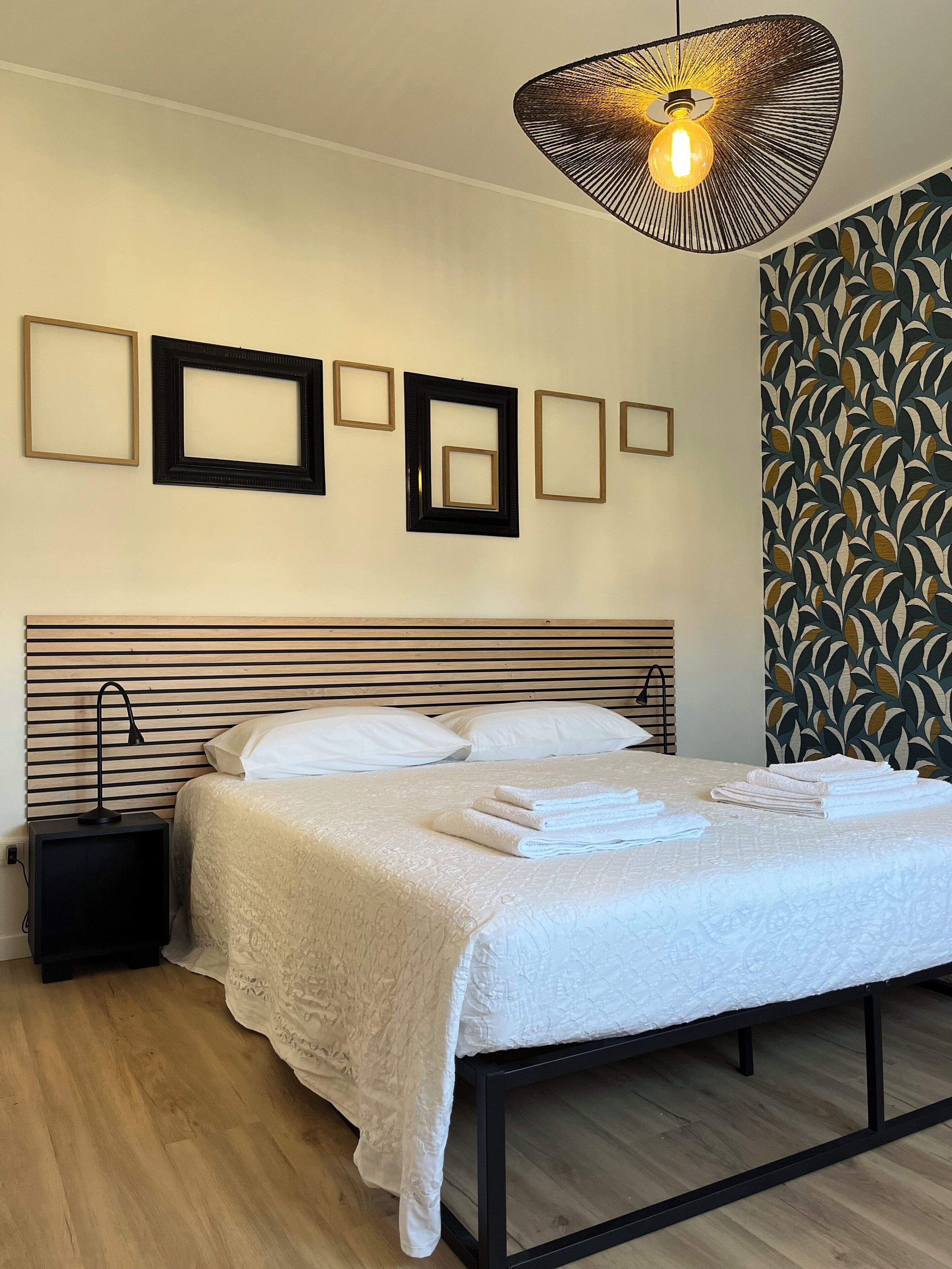 2 quartos, ferros/tábuas de passar roupa, Wi-Fi, roupa de cama