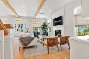 Interior - Elegant 6-Bedroom Condo—Garage & Porch Bliss (Ocean City)