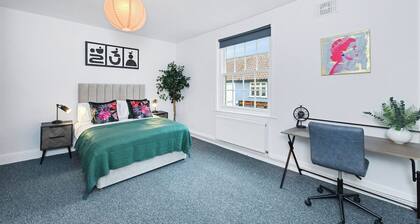 Southwell 3Bed | Near Racecourse & Dog-Friendly