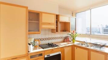 Réfrigérateur, plaque de cuisson