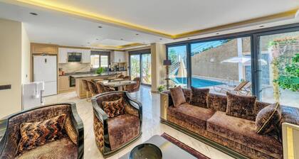 “Modern Villa • Private Pool • 10 min to Kleopatra Beach”