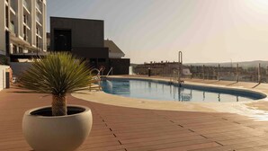 Pool - Luxury apartment -  Sea, Mountain, Golf - La Duquesa Manilva (Manilva)