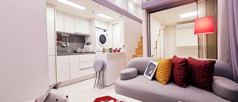 المنشأة من الداخل