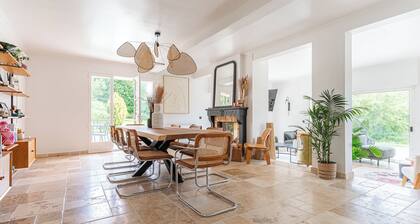 Amazing Villa with Swimming Pool