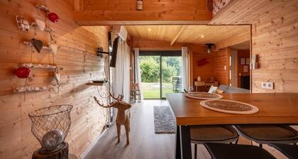 Le Chalet des Pins with Spa and Sauna * Terrace * Parking * Air conditioning * Wifi *