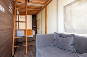 Zelt, 3 Schlafzimmer | Wohnbereich