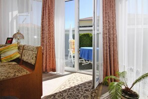 Apartment | 1 bedroom, individually furnished