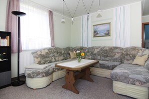 Apartment | Living room