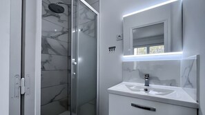 Chuveiro, secador de cabelo