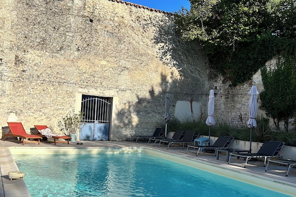 Sæsonbestemt udendørs pool