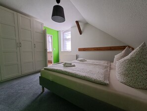 1 Schlafzimmer, Reisekinderbett, WLAN, Bettwäsche