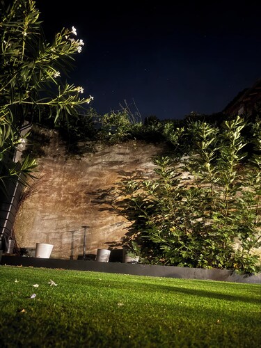 Maison de maître 250 m² - cour & verrière jusqu’à 10 pers. Événements possibles.