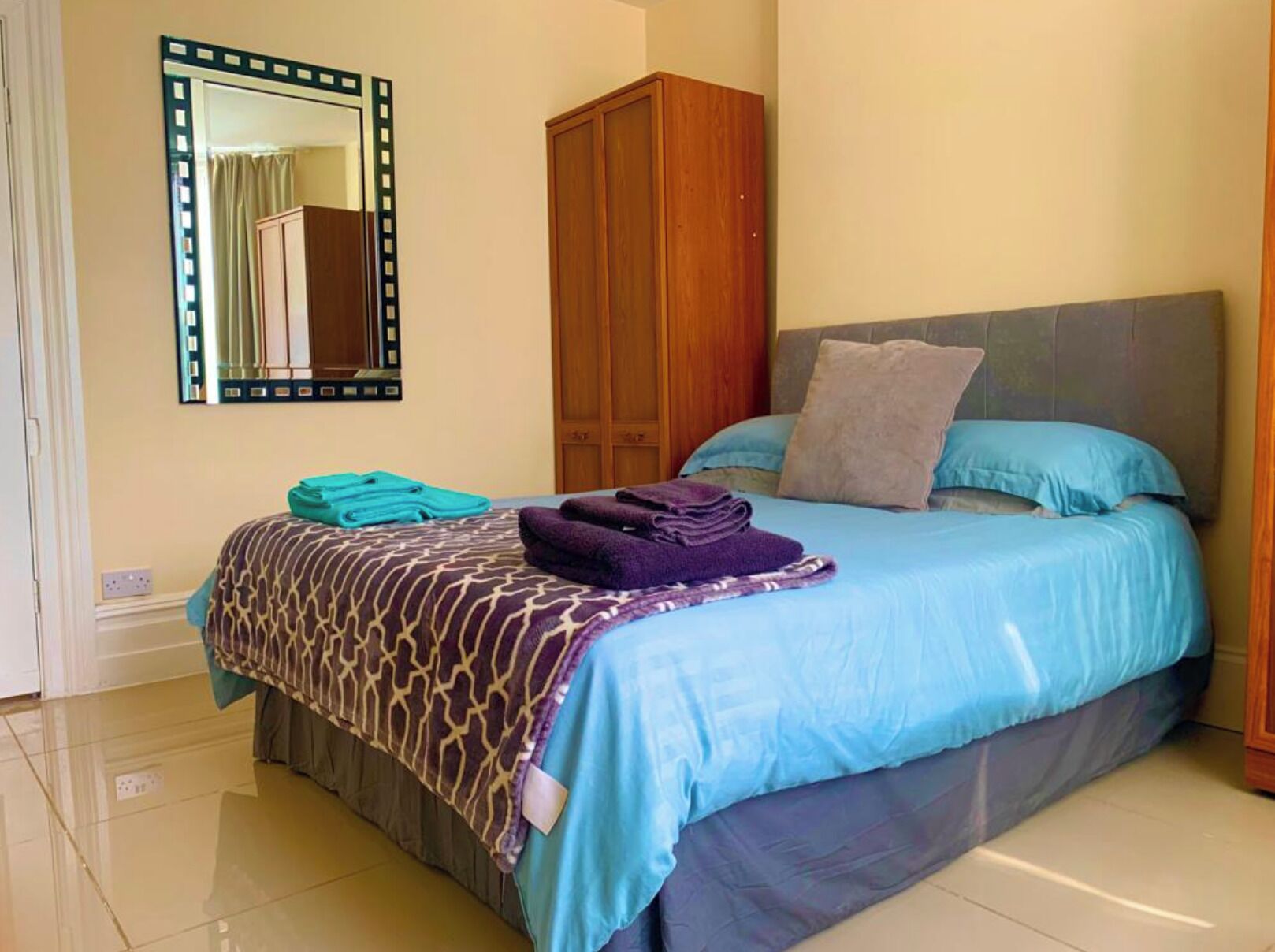 3 bedrooms, iron/ironing board, WiFi, bed sheets