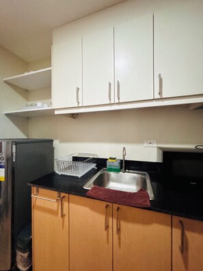 Interior - Room-chic & Bright Urban Comfort Suite (Iloilo)