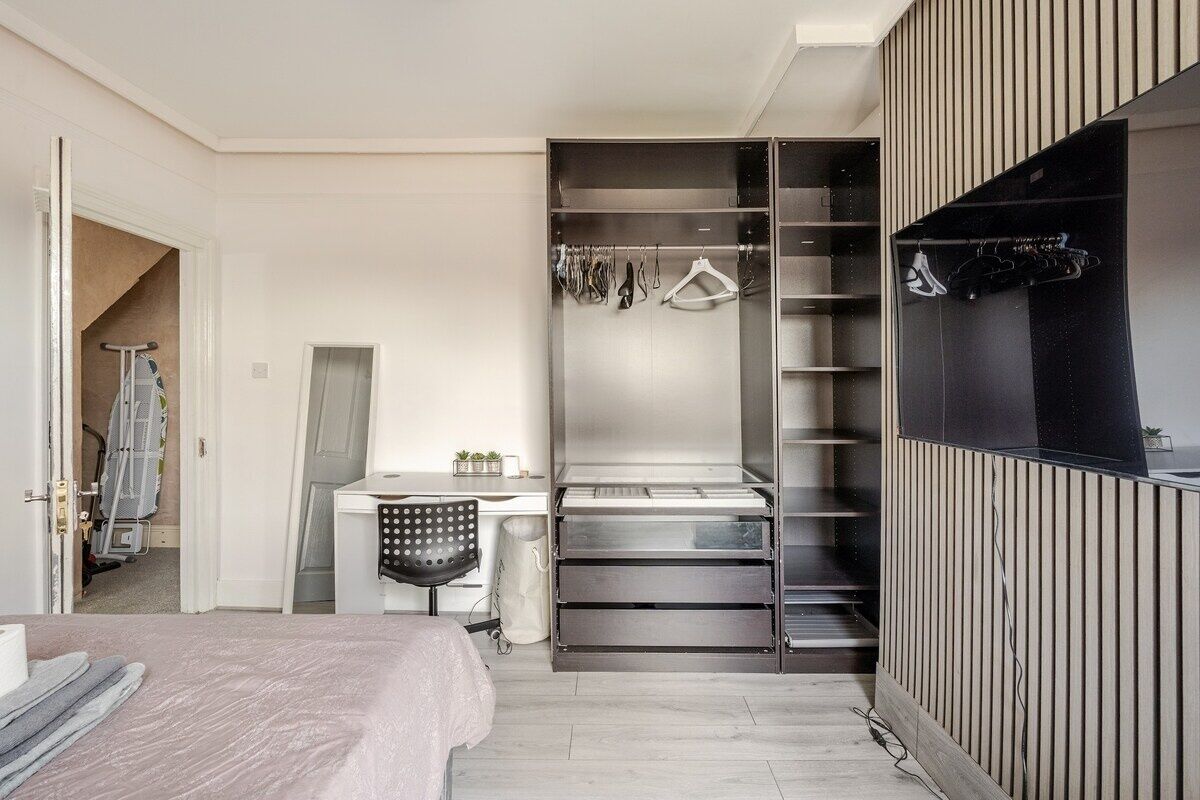 1 bedroom, iron/ironing board, Internet, bed sheets