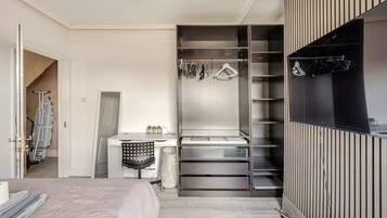 1 bedroom, iron/ironing board, Internet, bed sheets