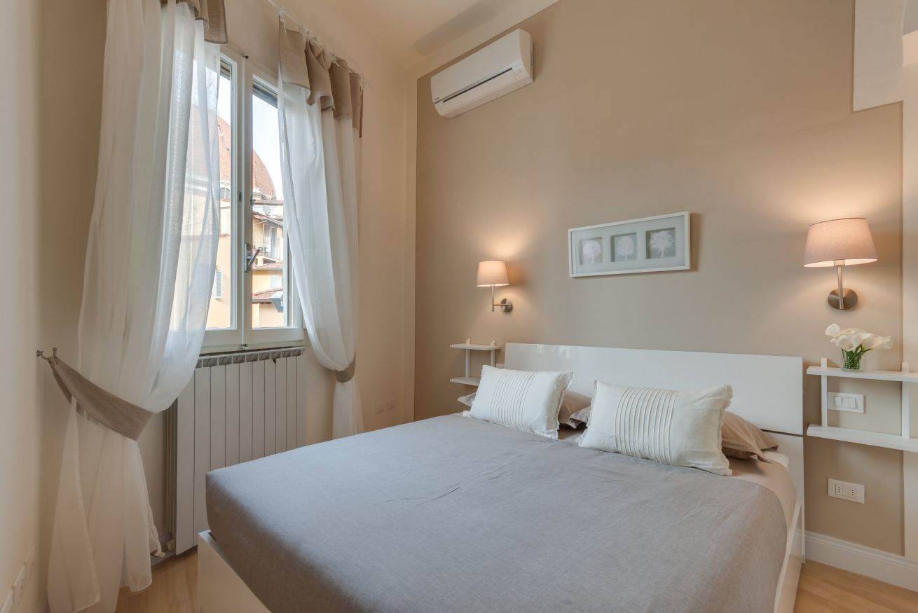 2 bedrooms, iron/ironing board