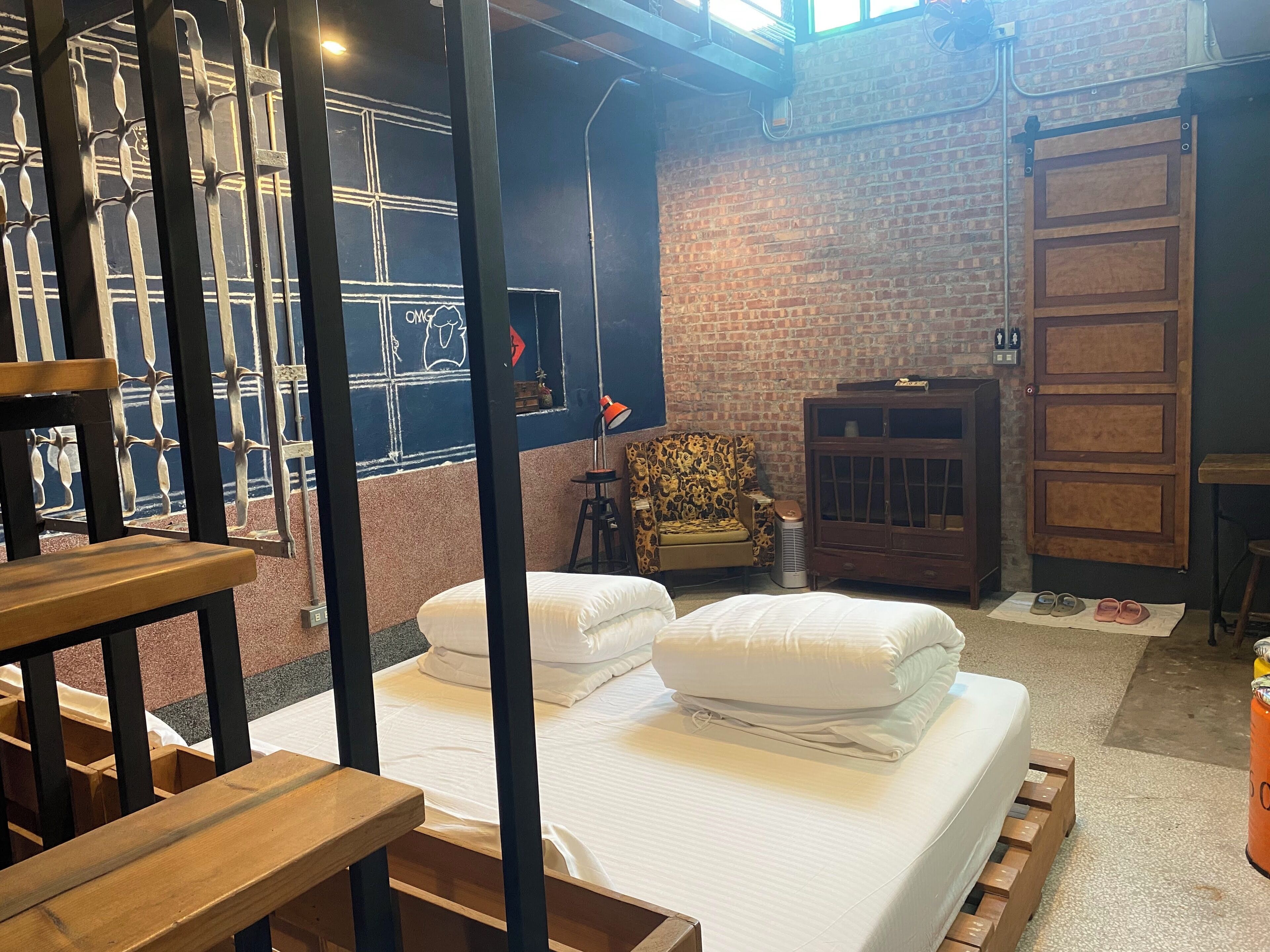 風格四人房, 陽台, 城市景觀 | 遮光布/窗簾、免費無線上網