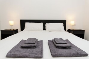 1 室のベッドルーム、アイロン / アイロン台、WiFi、ベッドシーツ