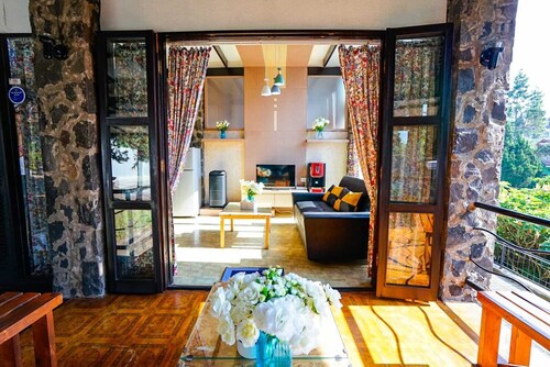 Wonderful 3-bedroom villa in Jawa Barat