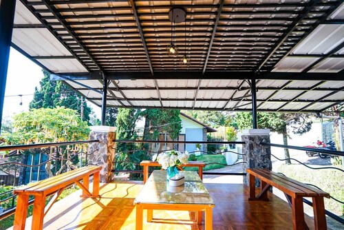 Wonderful 3-bedroom villa in Jawa Barat