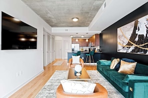 TV - Nestled in the heart of Midtown, this unique place has a style all its own (Atlanta)