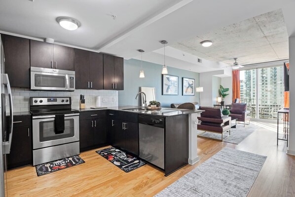 Fridge, microwave, oven, stovetop