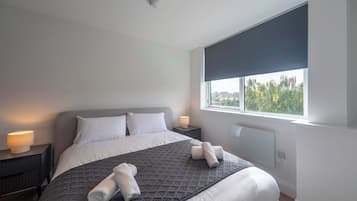 1 bedroom, desk, iron/ironing board, WiFi