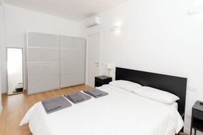 1 bedroom, iron/ironing board, Internet, bed sheets - Buenos Aires Flat (Milano)