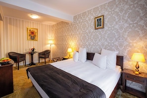 Blackout drapes, iron/ironing board, free WiFi
