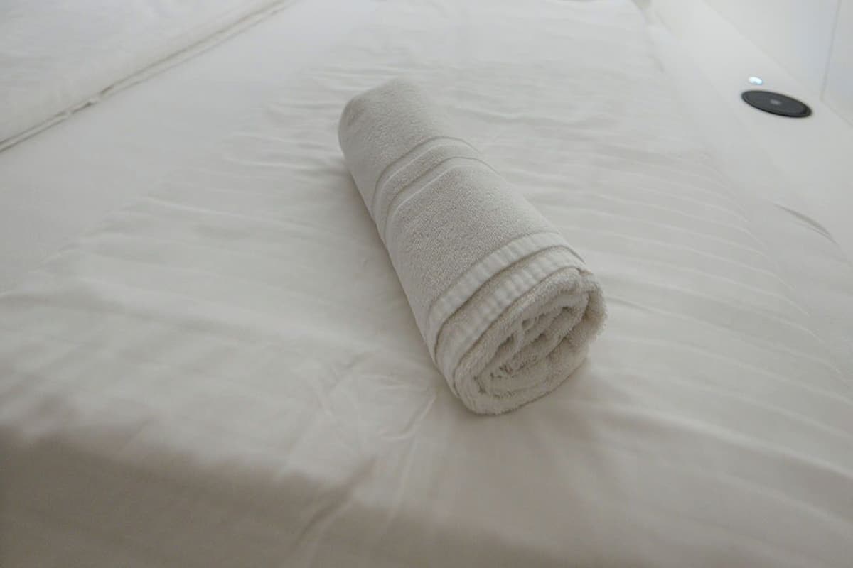 Standard Double Room | Soundproofing, WiFi (free)