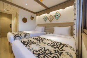 デラックス ダ ブルルーム リバービュー | セーフティボックス (室内)、遮光カーテン、防音設備