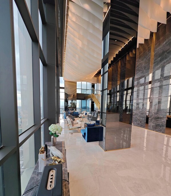 Condo, 2 Bedrooms | Hallway - Brand New 2 Bedroom Near Paragon (Bangkok)
