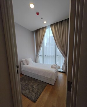 Condo, 2 Bedrooms | 2 bedrooms - Brand New 2 Bedroom Near Paragon (Bangkok)