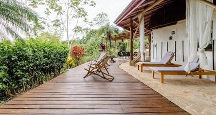 Paradiselodge - Poolvilla - next to Nauyaca