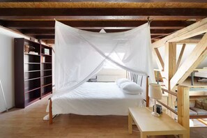 1 chambre, fer et planche à repasser, Wi-Fi gratuit, draps fournis