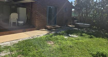 Room-twiga Perth - A Home Away From Home