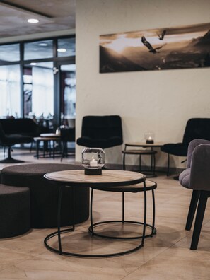 Kawasan tempat duduk lobi