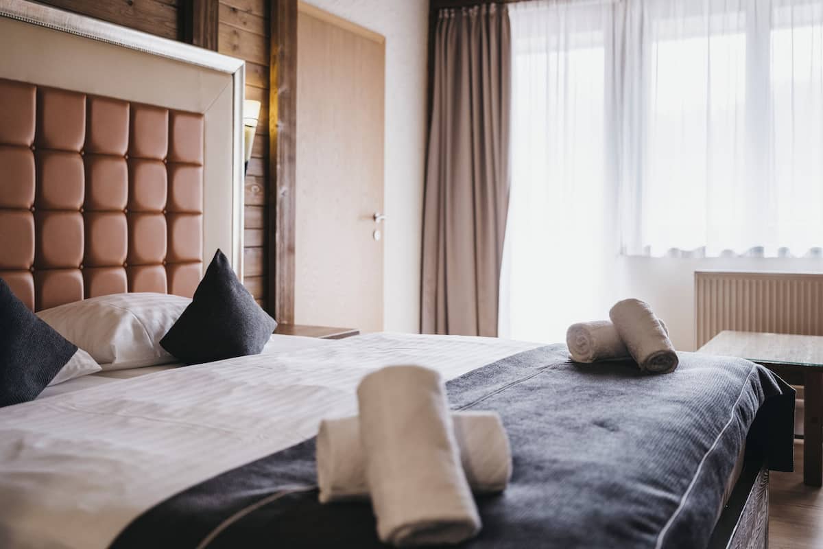 In-room safe, desk, laptop workspace, free cribs/infant beds