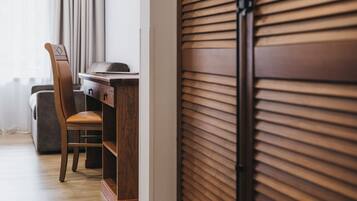 In-room safe, desk, laptop workspace, free cots/infant beds