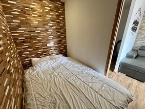 1 chambre, accès au Wi-Fi (inclus)