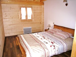 4 bedrooms, free WiFi