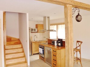 Refrigerador, microondas, horno y lavavajillas 