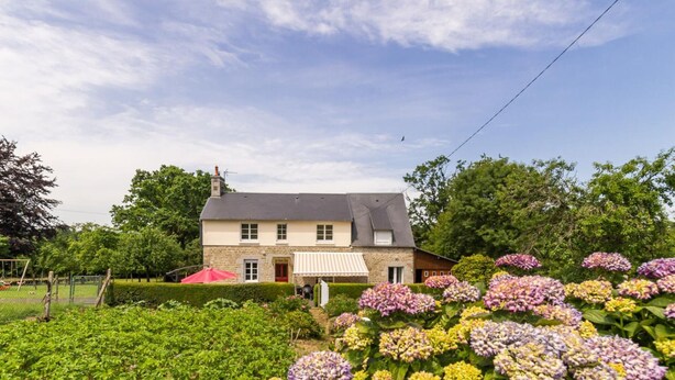 Exterior - Peaceful country house with wifi and pets allowed, near cultural sites (Villedieu-les-Poêles)