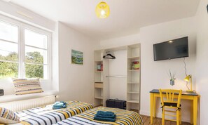 4 bedrooms, free WiFi