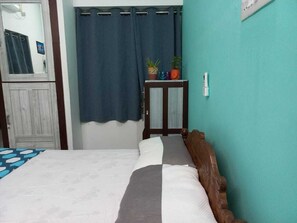 2 habitaciones, tabla de planchar con plancha, wifi y ropa de cama