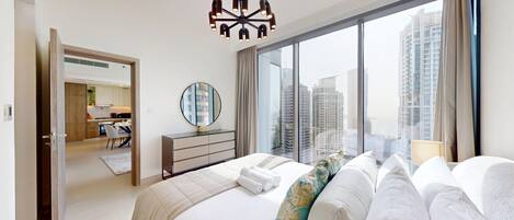 1 dormitorio, tabla de planchar con plancha, wifi y ropa de cama