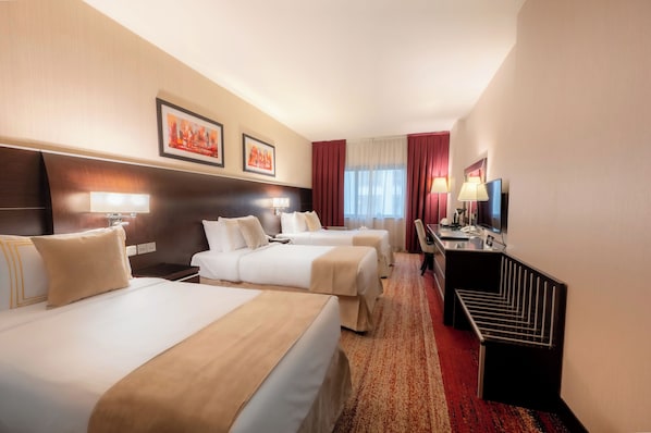 Classic Triple Room | Iron/ironing board, free WiFi